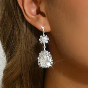 Magnifiques boucles d'oreilles pendantes strass fleur et goutte, bijoux cristal pour femmes.