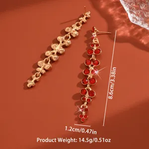 Eleganti orecchini lunghi in cristallo rosso, gioielli di modo dorati con nappe per donne.