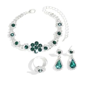Elegante conjunto de joyas de diamantes de imitación flor collar anillos detalle