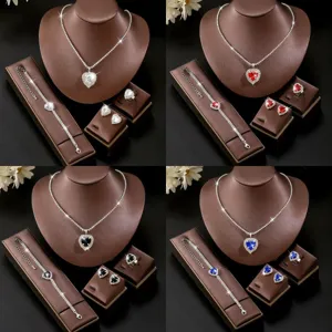 Set Gioielli Cuore in Rame e Strass Lusso Leggero Elegante Catena a Castone Collana Bracciale Orecchini Anello Set per Donna Banchetto Matrimonio Accessori Abito