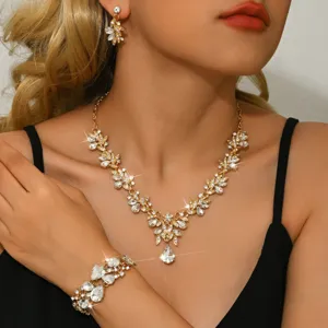 Set collana orecchini bracciale foglie strass gioielli sposa accessori moda dettaglio