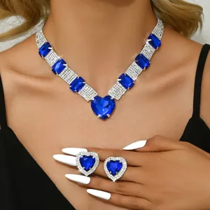 Set collana anello cuore cristallo blu strass brillante gioielli da sposa dettaglio