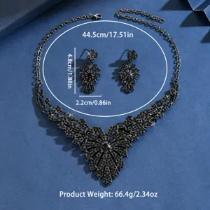 Stile scuro collana orecchini strass nero set di gioielli da festa glamour ed eleganti.