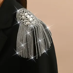 Exquisite Strass Quaste Epaulette Brosche für Damen Herren Anzug Party Mode Kristall Zubehör