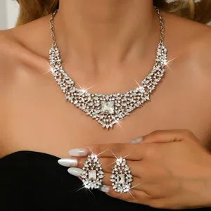 Vintage Alloy Rhinestone Flower Leaf Necklace Earrings Jewelry Set Oversized Luxurious Bridal Wedding Party Costume Jewelry For Women