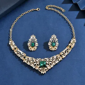 Crystal necklace earrings set vintage green rhinestone bridal jewelry detail close-up