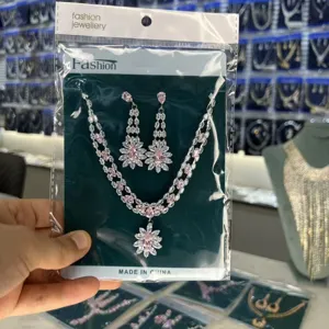 Set gioielli sposa collana orecchini zirconia cubica rosa accessori matrimonio ingrosso.