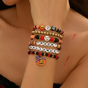 Πολυεπίπεδο βραχιόλι με χάντρες Halloween με γοτθικό μενταγιόν κολοκύθας κρανίου.