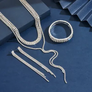 Exquisite multi-layer rhinestone claw chain jewelry set close-up details for party events.