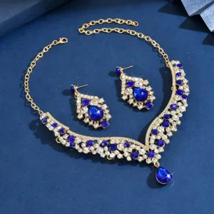 Exquisite luxury crystal rhinestone necklace earrings jewelry set for evening dresses detail view