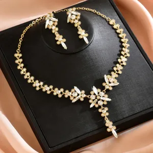 Elegante set de collar y pendientes de cristal hoja para vestido de novia y boda.