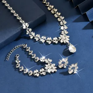 Set collana bracciale orecchini foglia cristallo scintillante gioielli da sera per donna.