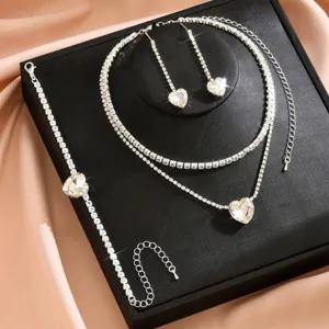 Elegante Set Gioielli Collana Orecchini Bracciale Strass Cuore Moda Sposa Accessori