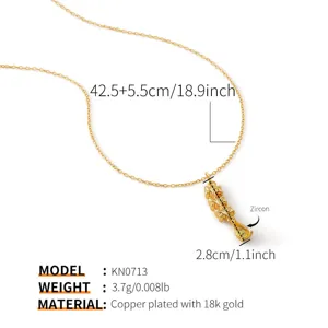 Elegante collar de cobre bañado en oro de 18k con dije de osito y circón. Joya chic.