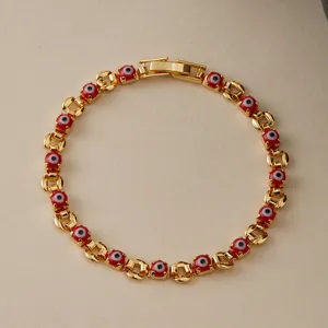 Pulsera de cadena chapada en oro con cuentas de mal de ojo rojas para el uso diario y fiesta.