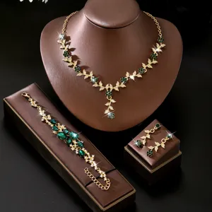 Elegante conjunto de joyas de collar y pendientes de estrás flor vintage para mujer
