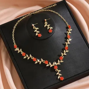 Conjunto de collar y pendientes de novia vintage con pedrería floral y aleación dorada