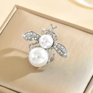Elegante spilla ape con perle e strass, spilla insetto argentata per abito da donna.