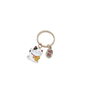 Cute lucky cat keychain metal key ring car charm cute cartoon bag pendant accessory fortune gift