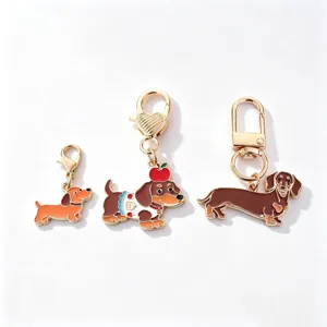 Emaille Teckel Hond Sleutelhanger Zinklegering Schattig Dier Appel Hond Hanger Tas Ornament Cadeau Voor Vrouwen Kinderen Sieraden