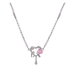 Exquisite rosa Zirkonia Schmelzherz Halskette mit filigranen Perlenkettendetails für Damen.