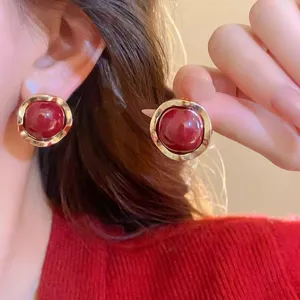Französische Vintage Elegante Künstliche Perle Ohrstecker Für Damen Luxuriöse Legierung Wellenkante Rot Weiß Perle Ohrringe Täglicher Party Schmuck