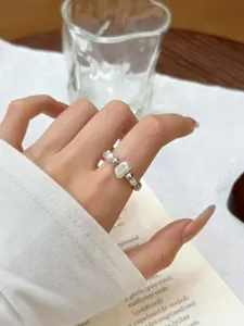 French elegant style imitation pearl silver beaded elastic ring for daily wear chic