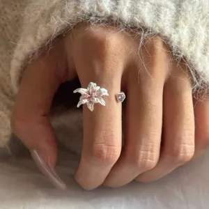 Süße Legierung Lilie Blume Offen Einstellbarer Ring Eleganter Strass Herz Blume Fingerring Zarter Täglicher Party Modeschmuck Geschenk Für Damen