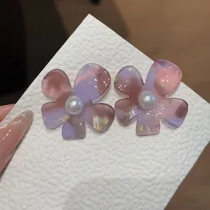 Acryl Blumen Perle Ohrstecker fuer Damen, suesse und vielseitige Mode Ohrringe Schmuck.