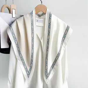 Korean style vintage paisley scarf and white shirt set, elegant autumn women's fashion wear.