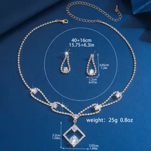 Conjunto de joyas de collar y pendientes con colgante cuadrado de circonita cúbica