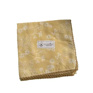 Vintage bloemen katoenen kleine vierkante sjaal met kanten rand voor haaraccessoires.