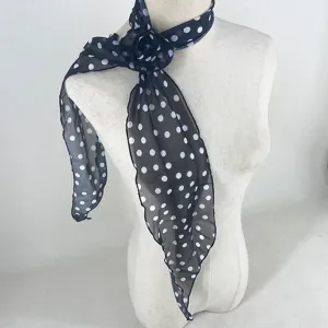 Écharpe en mousseline à pois noirs et blancs avec fleur de rose amovible pour femme