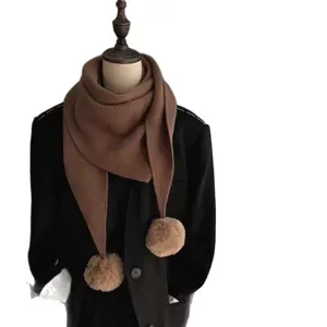 Dames Herfst Winter Gebreide Driehoek Sjaal Effen Kleur Omslagdoek met Pluche Pompon