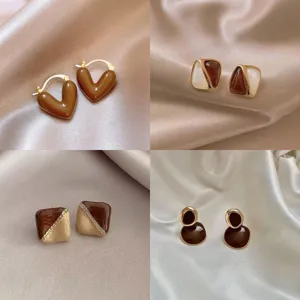 French Vintage Maillard Color Geometric Heart Enamel Stud Earrings Alloy Fashion Jewelry Gift For Women