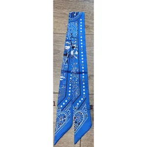 Elegante foulard sottile in seta blu stampata, nastro da collo geometrico vintage per donne.