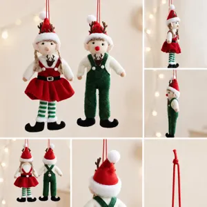 Conjunto de colgante de peluche de duende navideño, detalles de decoración de árbol de niño y niña.