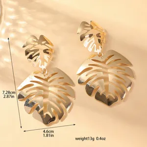 Eleganti orecchini pendenti a foglia di monstera in metallo dorato gioielli donna