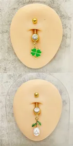 Piercing de ombligo de acero inoxidable con colgante de trébol y flor, circonita chapada en oro.