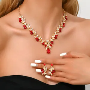 Goldfarbenes Kristall roter Strass Blatt Halskette Ohrringe Schmuckset fur Braut Damen