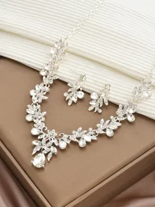Strass Kristall Blatt Blumen Halskette Ohrringe Set Detailaufnahme Braut Schmuck.