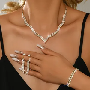 Elegantes Strass Halsketten Set für Damen, perfekter Schmuck für Hochzeit und Abendkleid.