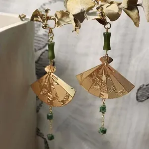 New Chinese Style Handmade Foldable Fan Tassel Earrings For Women Vintage Gold Plated Alloy Green Bead Long Dangle Earrings