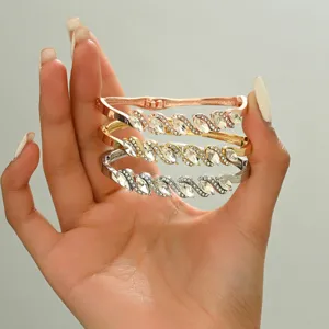 Bracciale Rigido Geometrico in Strass in Acciaio Inossidabile per Donne Oro Argento Oro Rosa Placcato Gioielli Regalo
