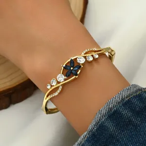 Close up Crystal Flower Cuff Bracelet Detail Shot Gold Tone Rhinestone Bangle Jewelry