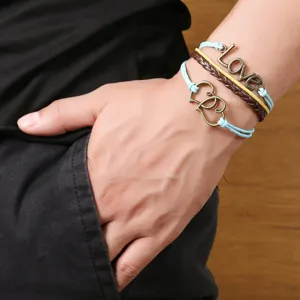 Handgemachte mehrschichtige geflochtene Lederarmband mit Herz und Liebes Metallanhänger Schmuck