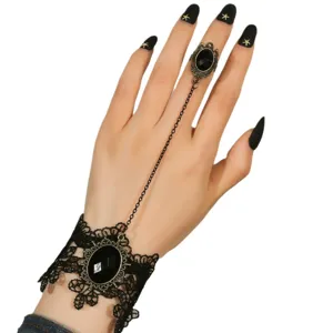 Bague bracelet de main en dentelle noire vintage avec bronze antique et pierre noire gothique