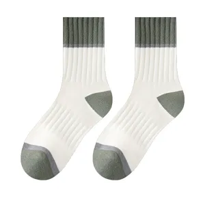 Men's striped mid-calf sports socks, comfortable and breathable cotton variant style.