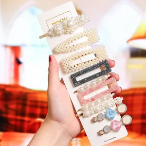 Pearl hair clips set, elegant geometric bobby pins for women and girls daily wear.