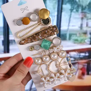 Korean style hair clip set with pearls and rhinestones for women and girls daily fashion wear.